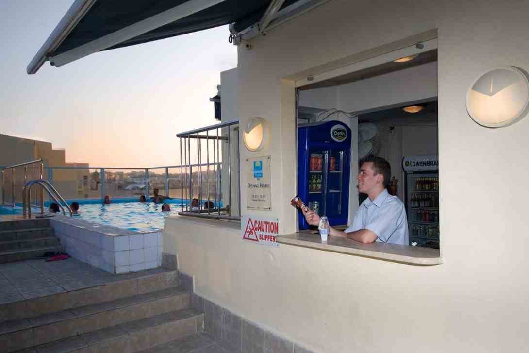 bayview hotel pool bar