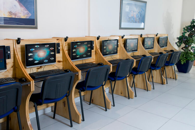 bayview hotel internet cafe