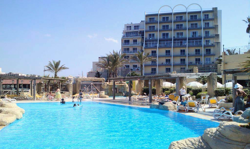 sunny coast resort hotel swimming pool 