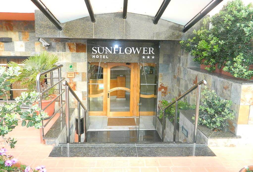sunflower-hotel-entrance