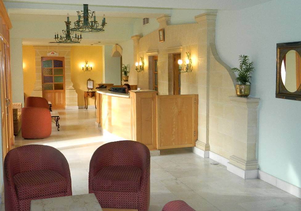 sunflower-hotel-reception