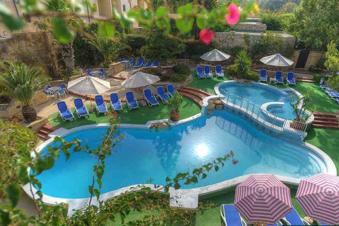 cornucopia hotel pool landscape