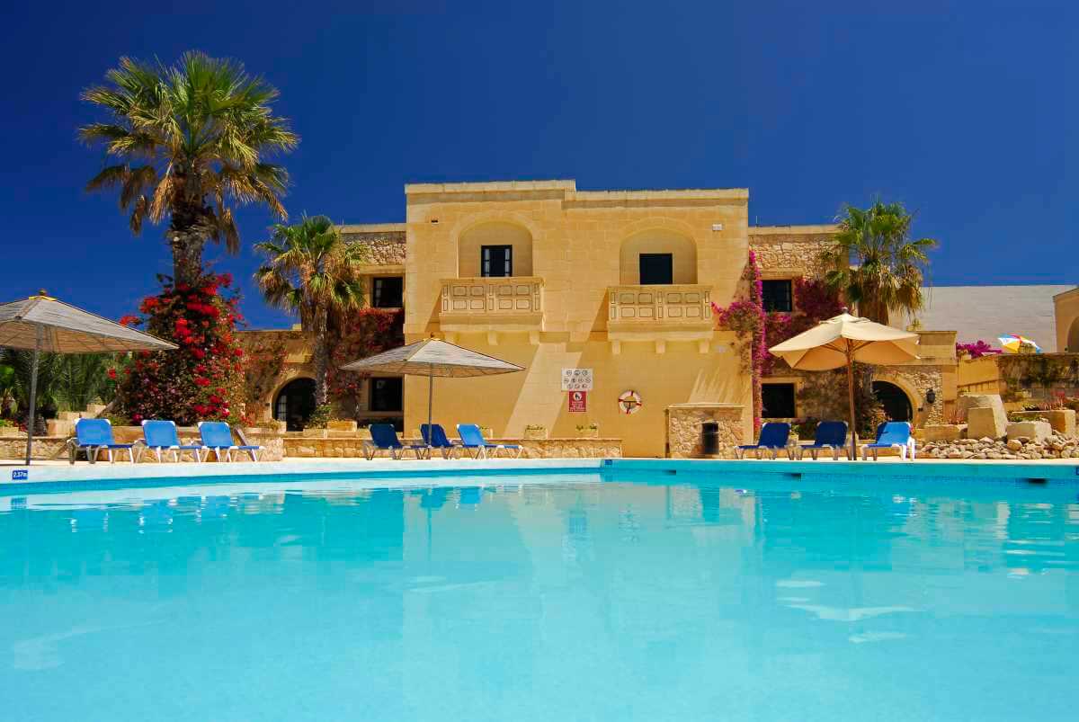 villagg tal fanal residence pool terraces 