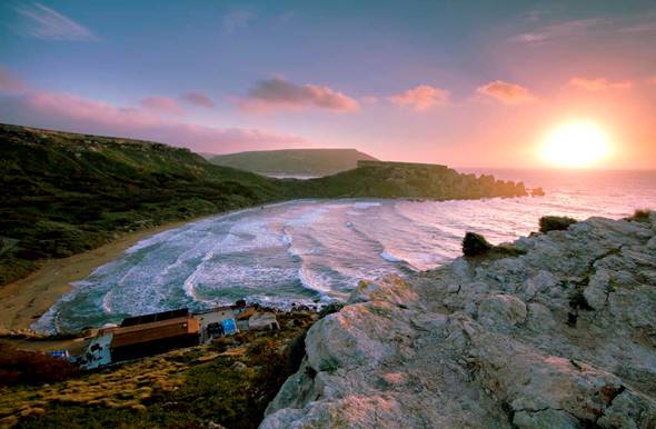 ghajn tuffieha bay sunset